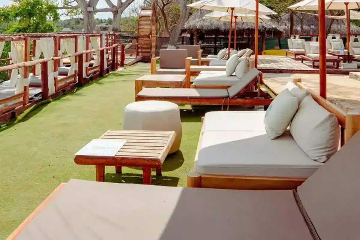 Ibbiza Island Beach Club - Image 16