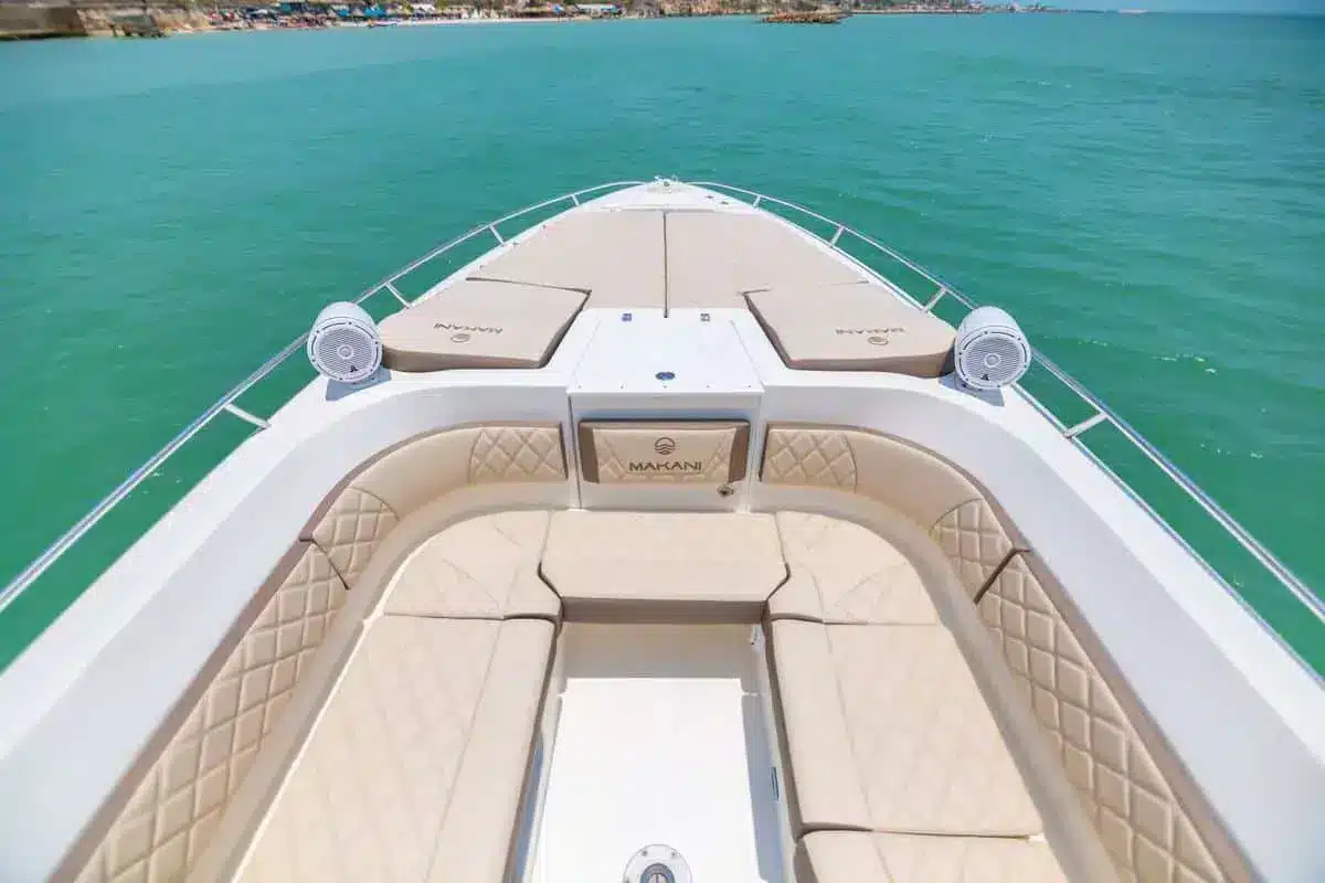 Lancha Makani - Image 10