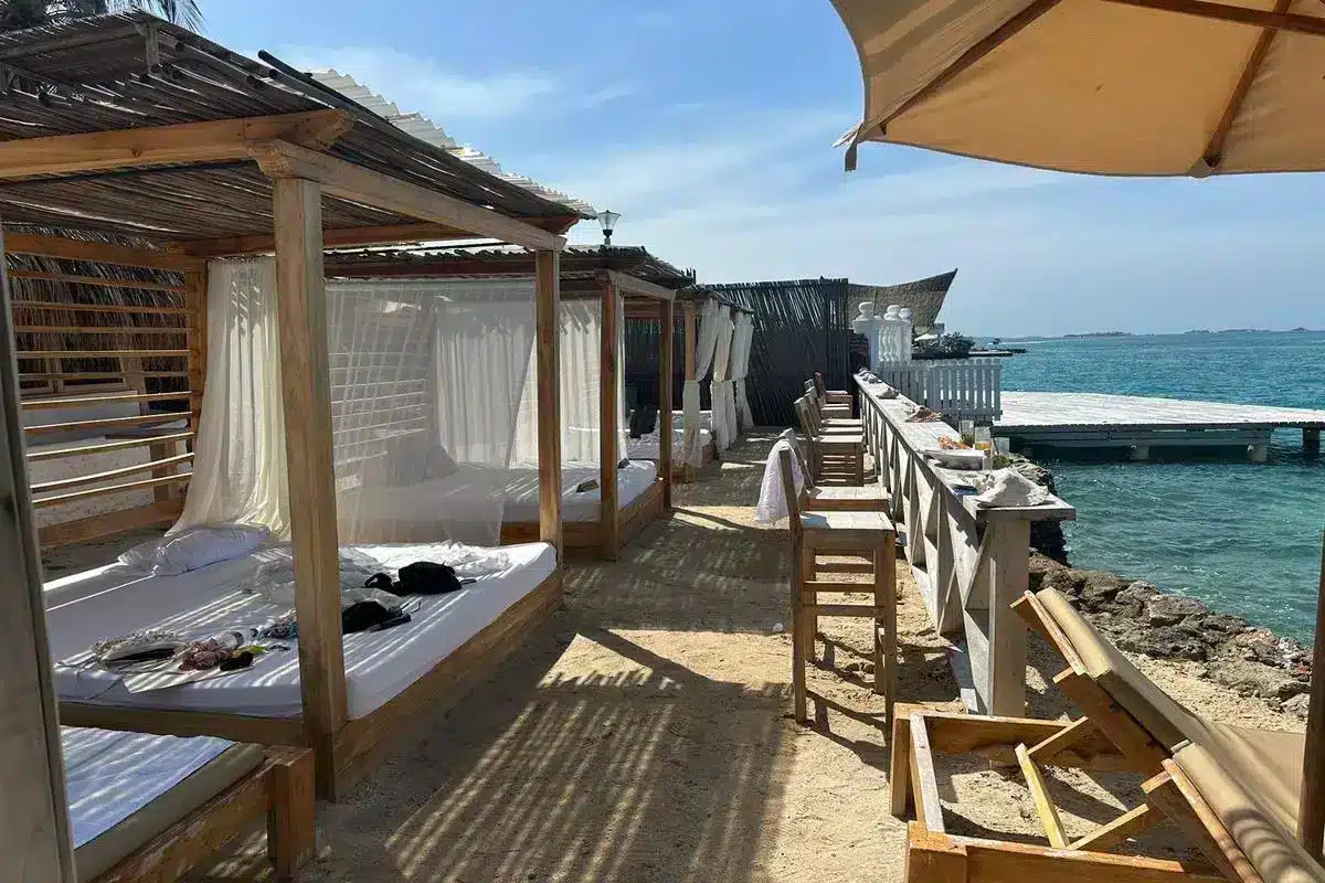 Mangata Beach Club - Image 18