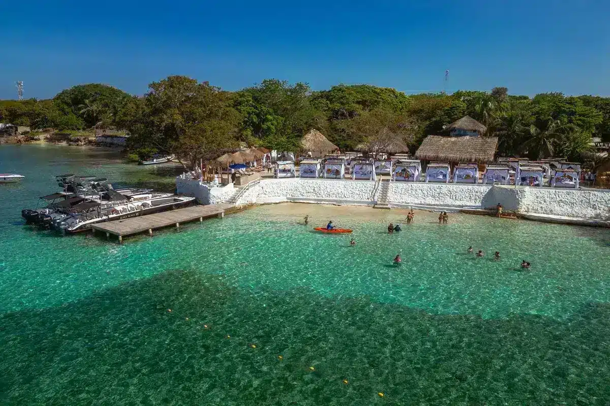 Bora Bora Beach Club - Image 7