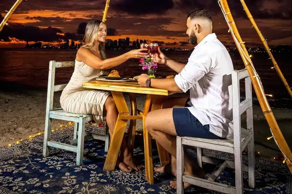 Cena en la Playa en Fénix Beach - Image 3