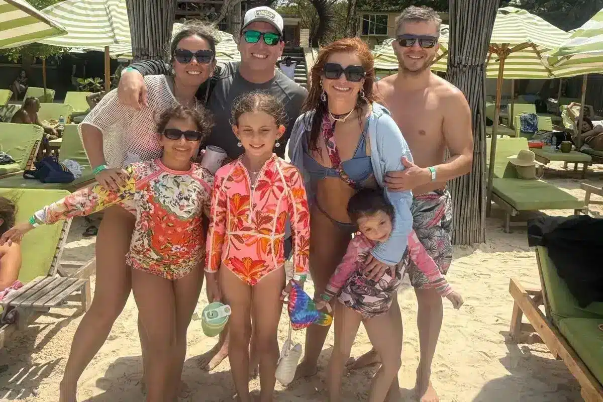 Mantas Beach Club - Image 14